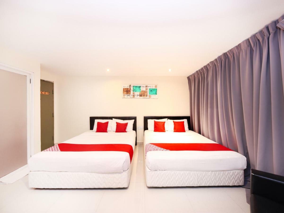 Oyo 786 The Citilite Hotel Куантан Экстерьер фото