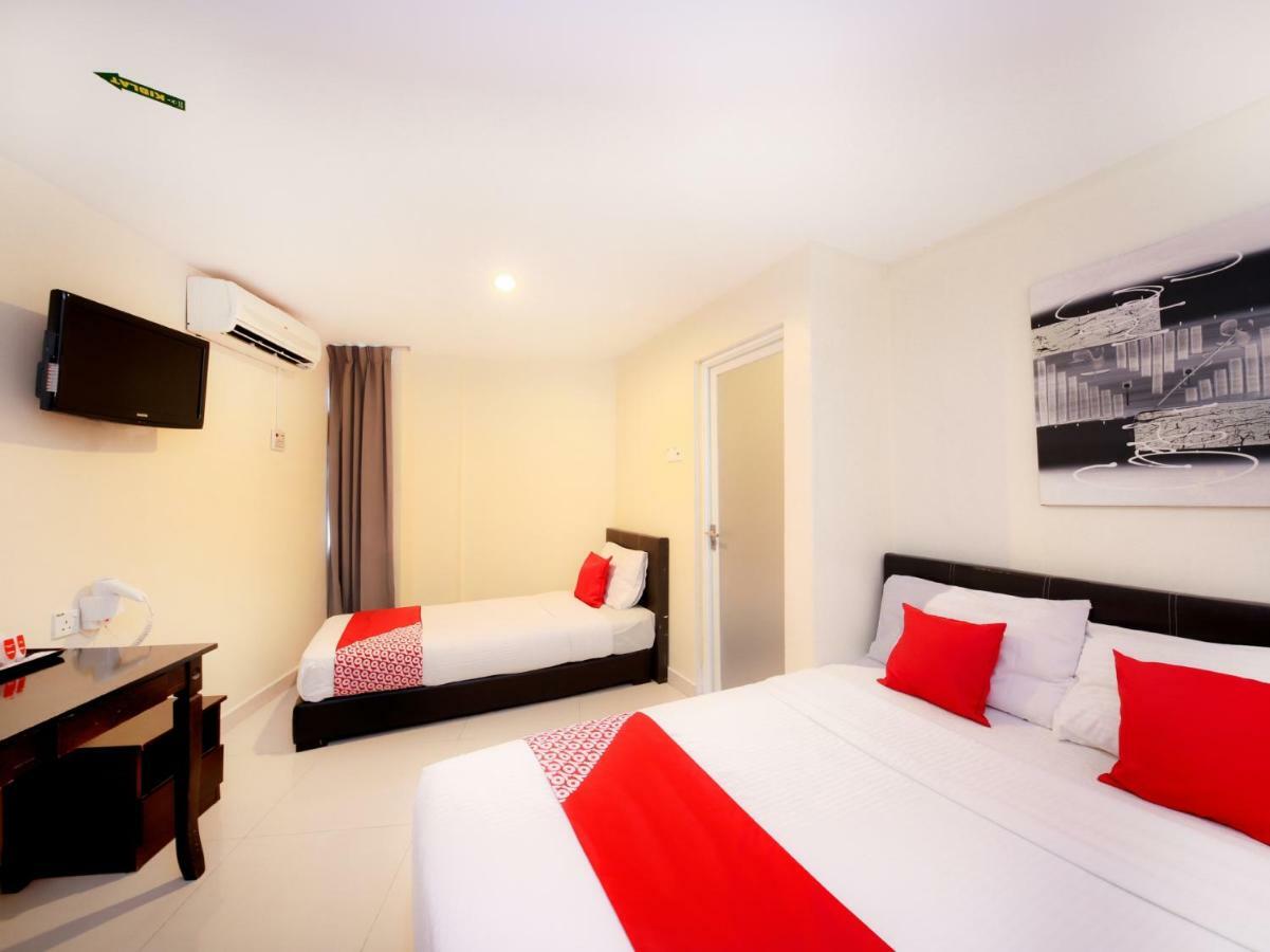 Oyo 786 The Citilite Hotel Куантан Экстерьер фото